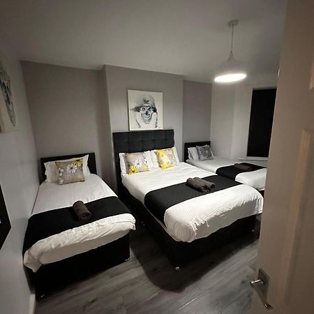 Melior Grandiose Apartment Liverpool Bagian luar foto