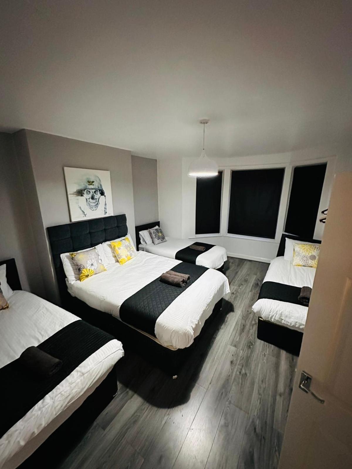 Melior Grandiose Apartment Liverpool Bagian luar foto